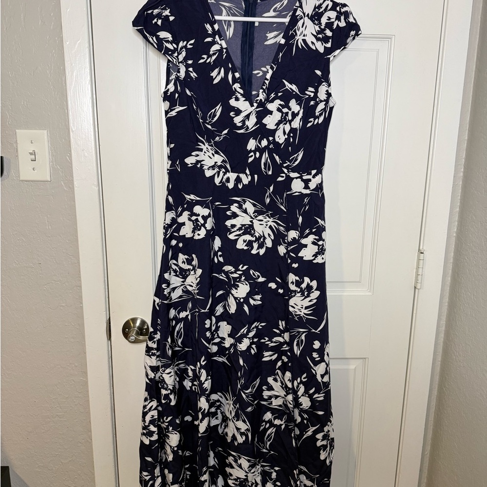 Elegant Navy and White Floral Midi Dress